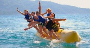 banana boat benidorm, water sports benidorm, rent boat benidorm, alquiler de hinchables en benidorm, alquiler de barcos en benidorm, excursiones en barco en benidorm, rent a boat benidorm, parasailing benidorm, water inflatable benidorm